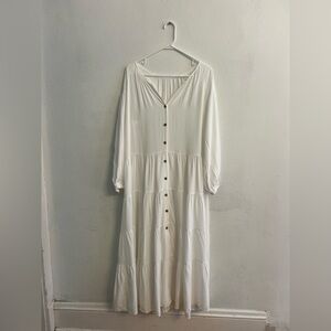 Elegant White Maxi Dress